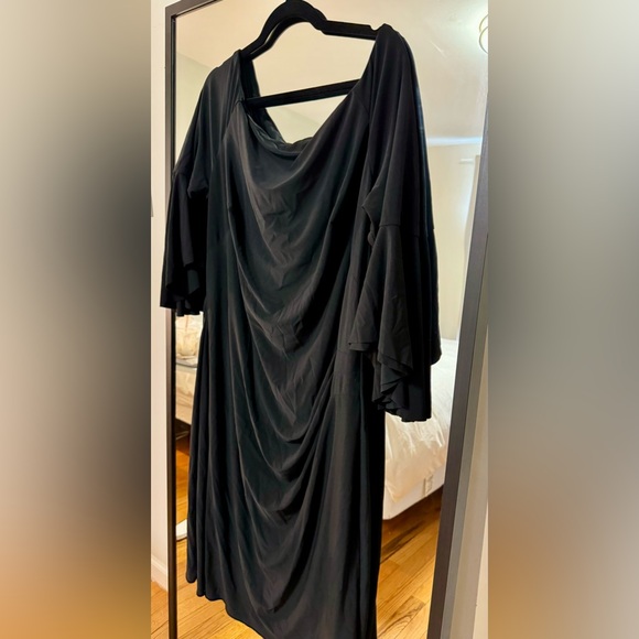 Lauren Ralph Lauren Dresses & Skirts - Lauren by Ralph Lauren Flutter sleeve Dress